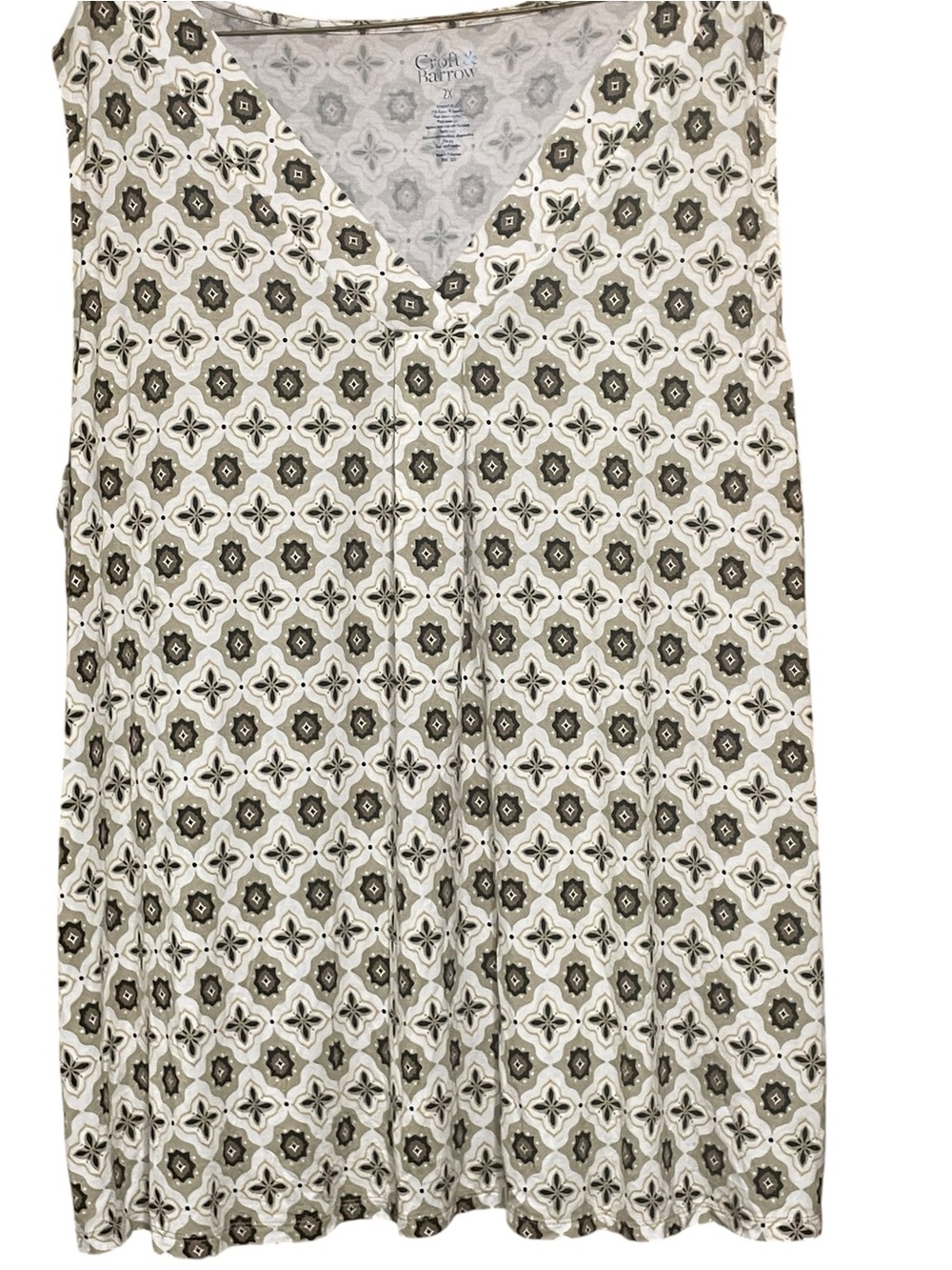croft & barrow Olive and Cream Patterned V-Neck Tank